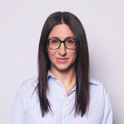 סיון בורפקר — שותפה, מנהלת מחלקת ביקורת בייקר טילי ישראל